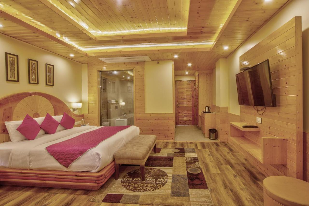 מנאלי The Holiday Villa Resorts & Spa מראה חיצוני תמונה